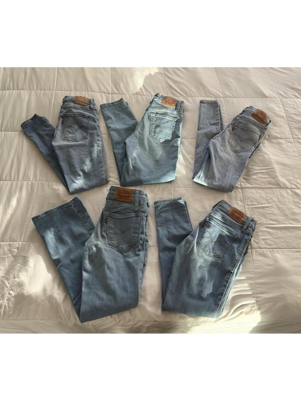 Levi’s Denim Jeans Mixed Style Light Wash  Bundle Of 5 Size 24–25